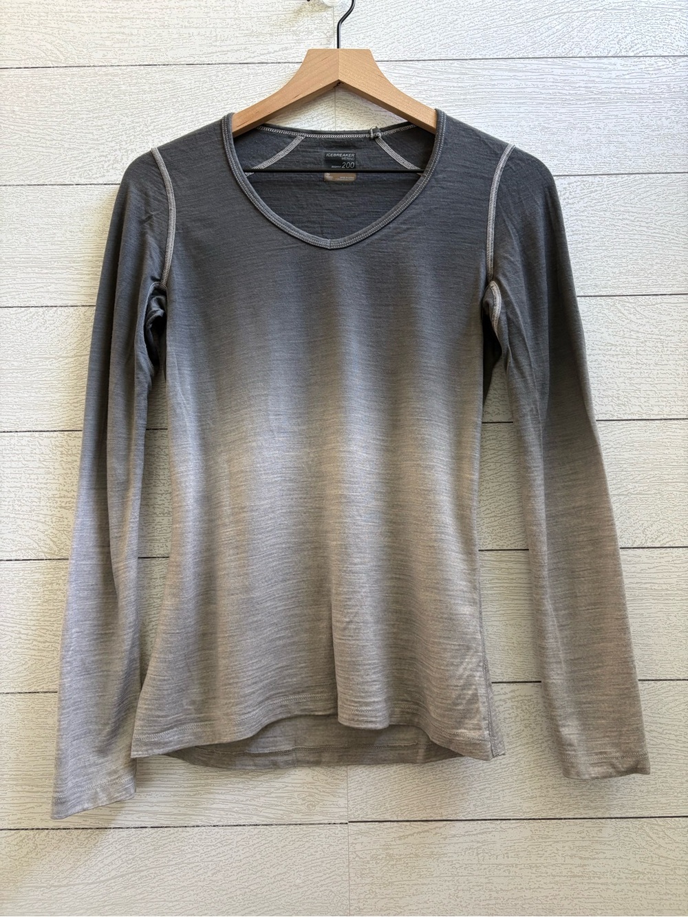 Icebreaker Bodyfit 200 Merino Wool Ombre Base Layer Top Small